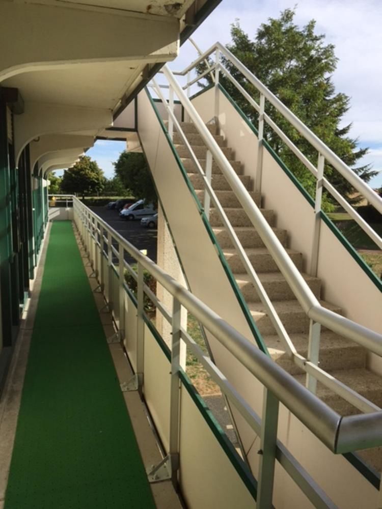 东尼奥尔普托儿所瑞米尔经典酒店 拉克雷奇 外观 照片